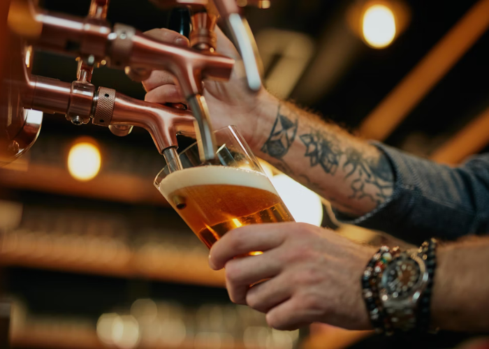 bia thủ công cho thực đơn quán bar