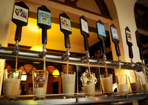 bia thủ công cho thực đơn quán bar