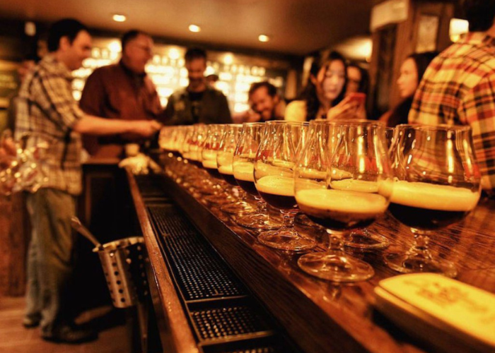 bia thủ công cho thực đơn quán bar